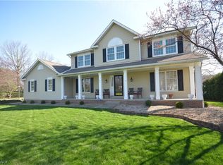 477 Dunbar Rd, Tallmadge, OH 44278