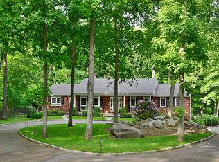 59 Rising Ridge Rd, Ridgefield, CT 06877