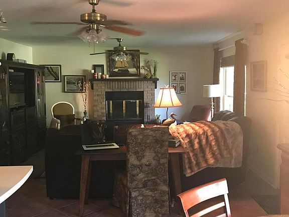 5th image of 315 Joyce Ave