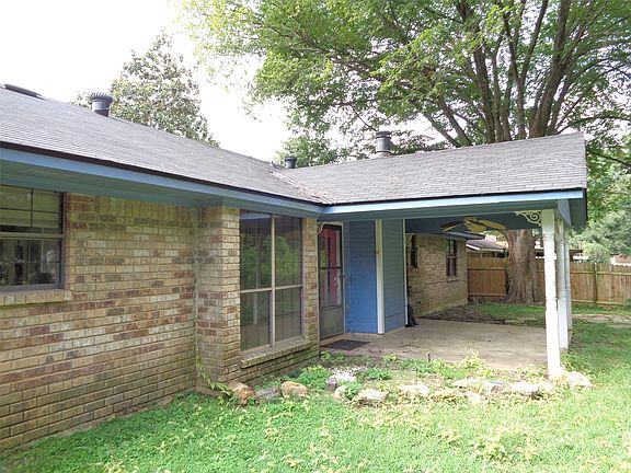 4th image of 8429 Edgewood Dr