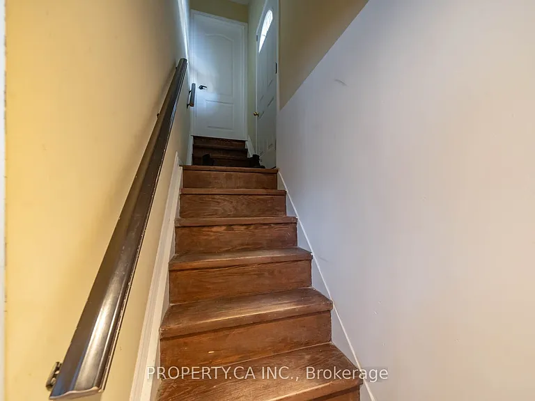 46 Shrewsbury Sq #LOWER — Photo 12
