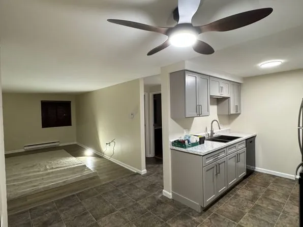 44 Watertree Dr, East Syracuse, NY 13057