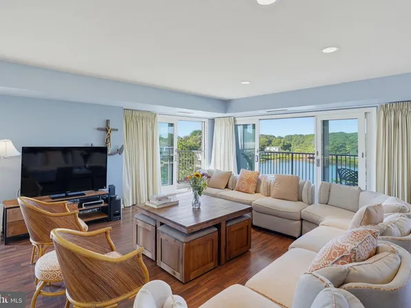 527 North Boardwalk, Rehoboth Beach, DE 19971