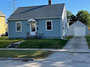 1017 Dawson St, Waterloo, IA 50703