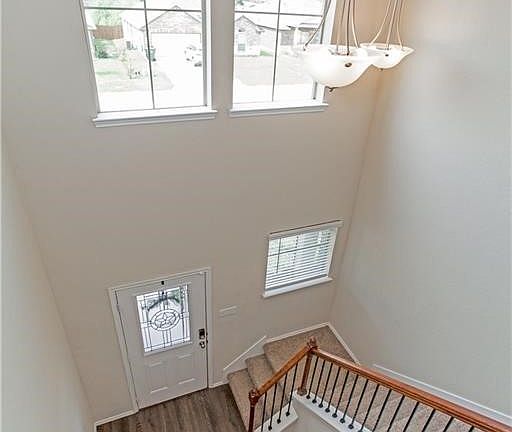 4th image of 252 Bainbridge Rd