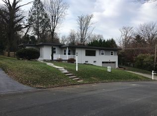 1714 Clover Ln, York, PA 17403