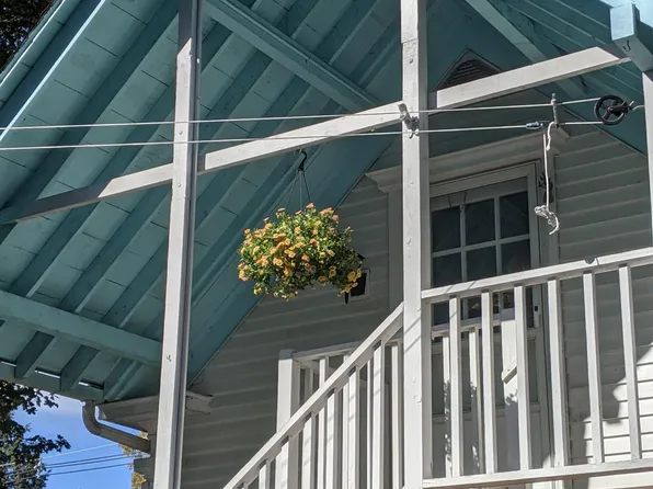 203 S Main St #A, Newmarket, NH 03857