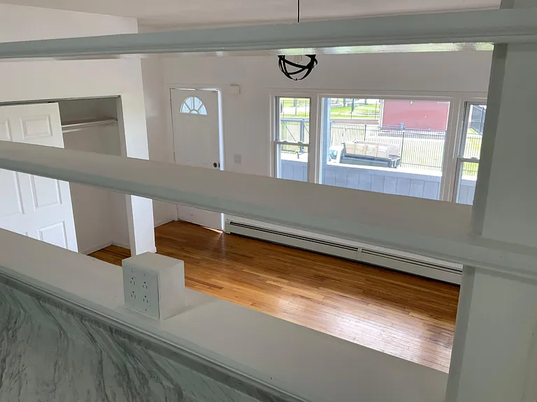 333 Mill Rock Rd #333 — Photo 2