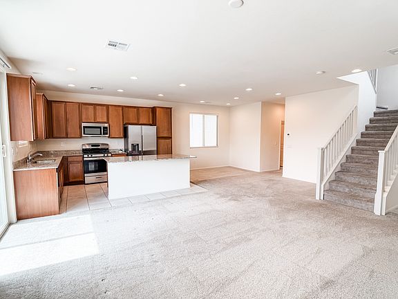 2nd image of 9181 Oxford Blue Ave