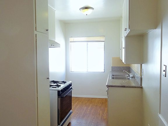 5th image of 1016 N Edinburgh Ave APT 8