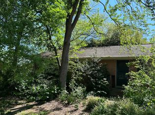 8033 Devlin Rd, Bristow, VA 20136