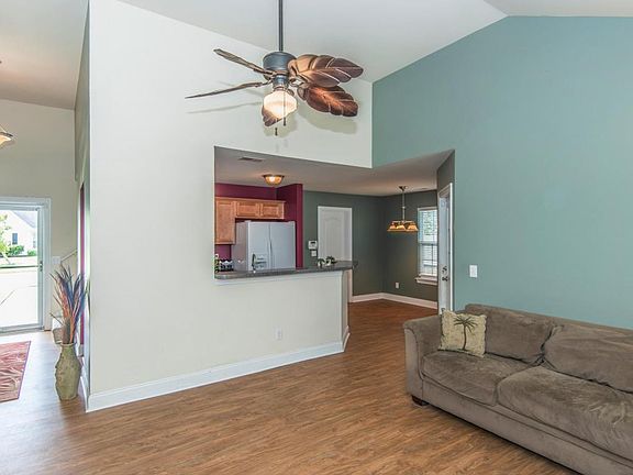 2nd image of 435 Equinox Cir