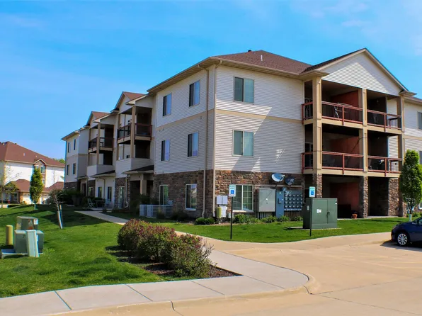 460 Cameron Way, 460 Cameron Way #18530891, North Liberty, IA 52317