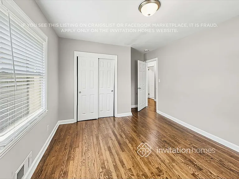 1095 Longshore Dr — Photo 12