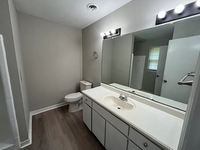2290 Friar Rd — Photo 13