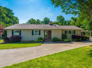 105 Norman Ln, Oak Ridge, TN 37830