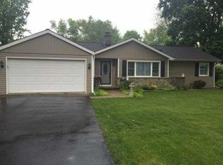 1055 Michigan Ave, Waterville, OH 43566