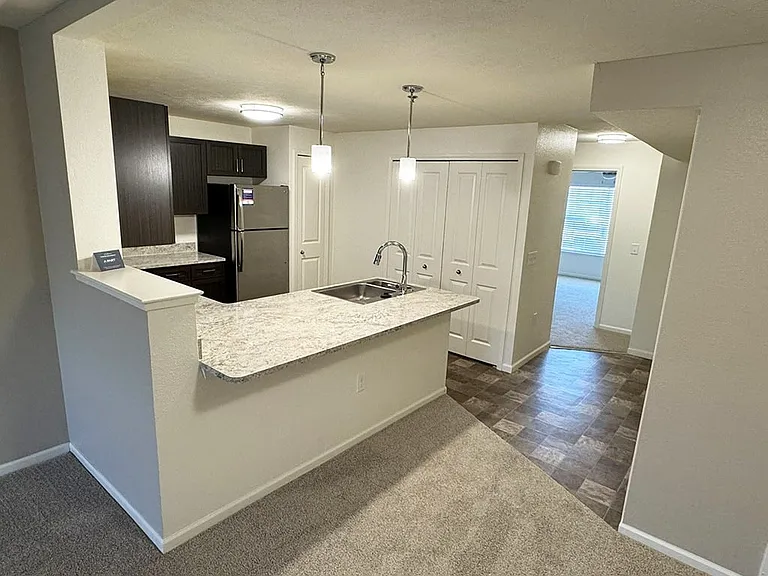 Andover Pointe Apartment Homes — Photo 45