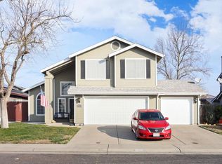 1536 Ullrey Ave, Escalon, CA 95320