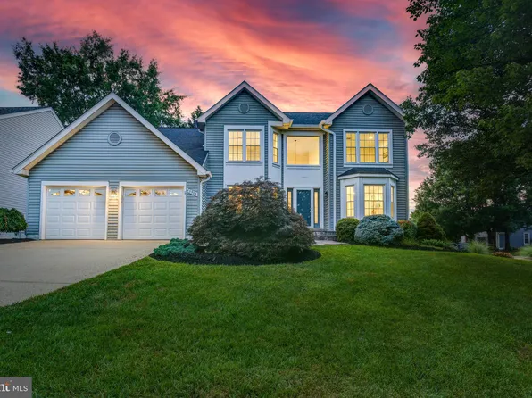43968 Bidwell Ct, Ashburn, VA 20147