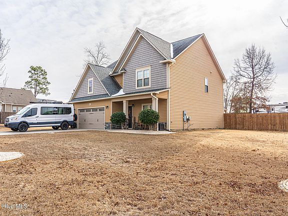 3rd image of 497 N Prince Henry Way
