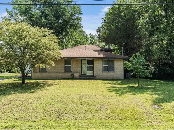 5720 N Seneca St, Wichita, KS 67204