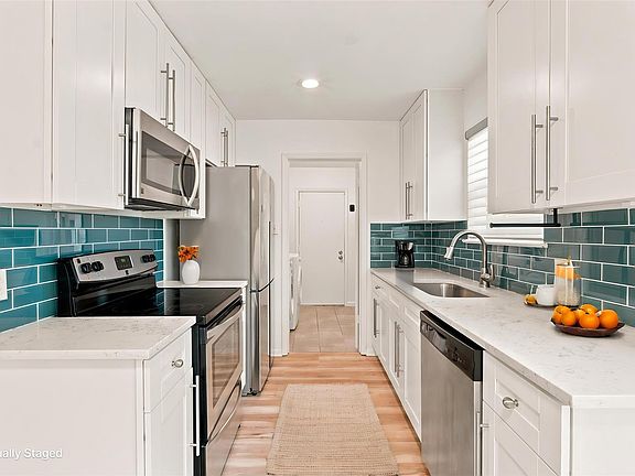 3rd image of 6711 W Gate Blvd #A