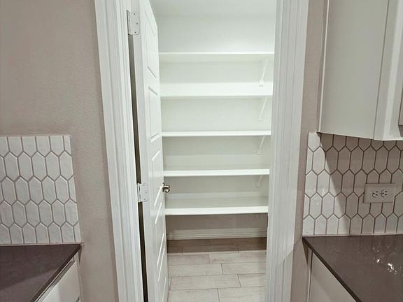 5th image of 7607 Iron Mountain Rd