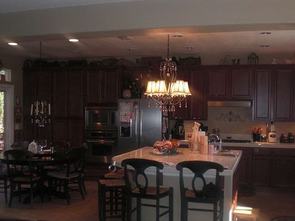 Kitchen with big island 