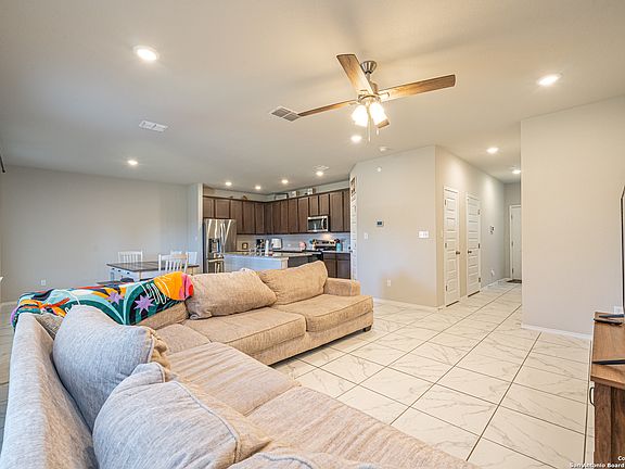 5th image of 3303 Rosita Way