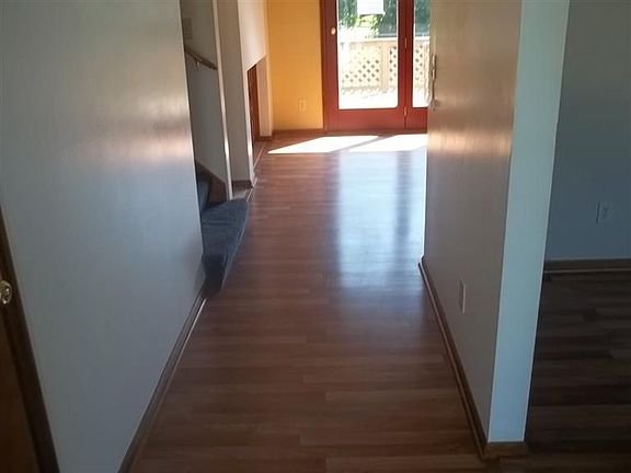 2nd image of 1857 Harris Ln