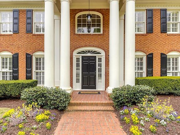 2nd image of 375 Dogwood Trl SE