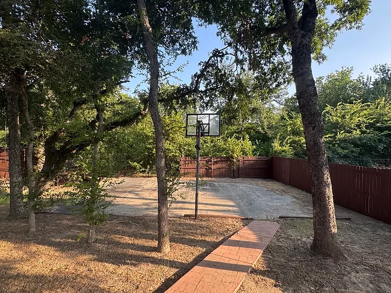 3813 Cedar Ridge Ct — Photo 10