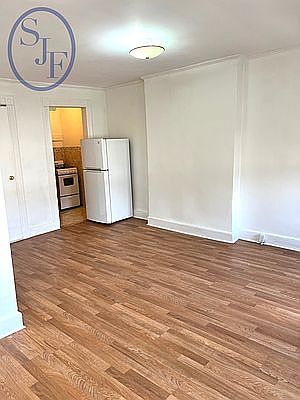 2nd image of 468 Jefferson Ave APT 2A