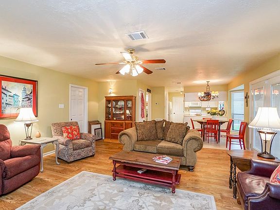 5th image of 3314 Timothy Ln