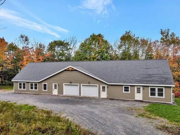 112 Kerns Road, Manchester, ME 04351