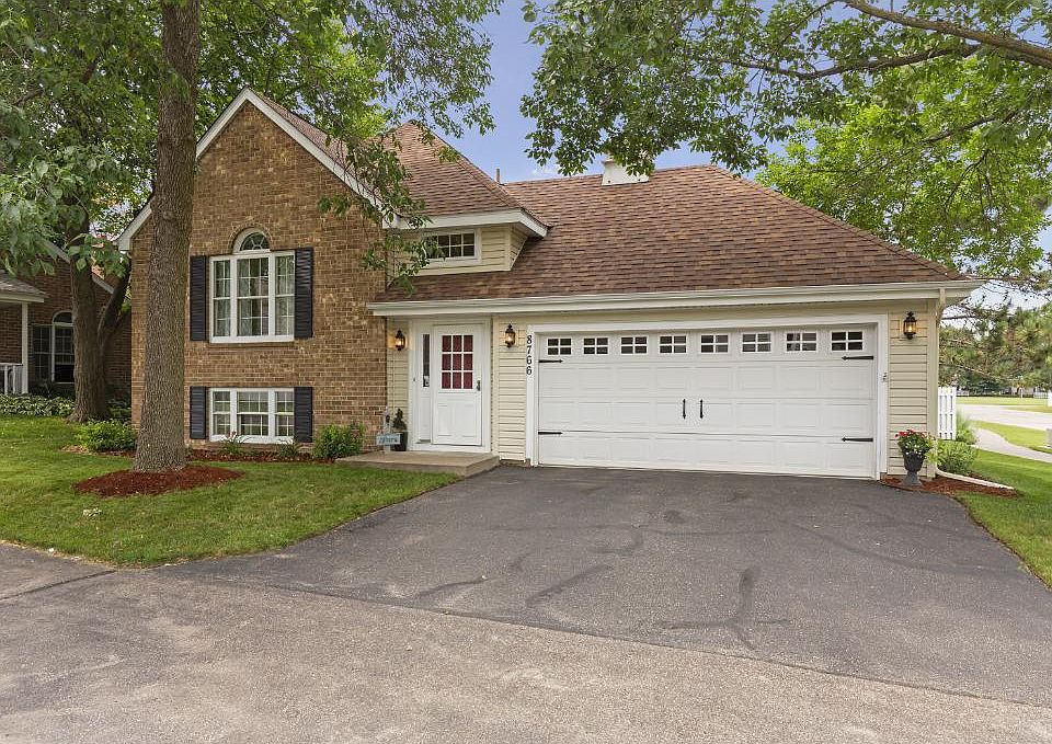 1st image of 8766 Hawthorne Dr
