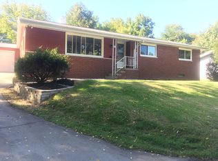 131 E Oakwood Rd, East Peoria, IL 61611