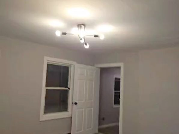 144 Wakeman Ave APT 2