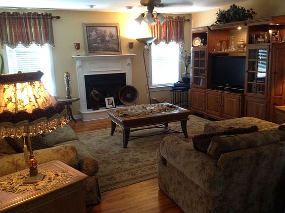 Living Room (1)