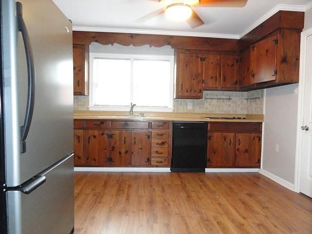 2nd image of 70 Wheatland Dr