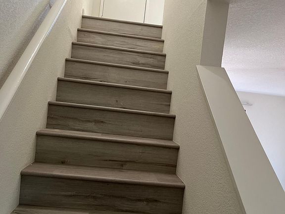 5th image of 6887 Chantel Ct