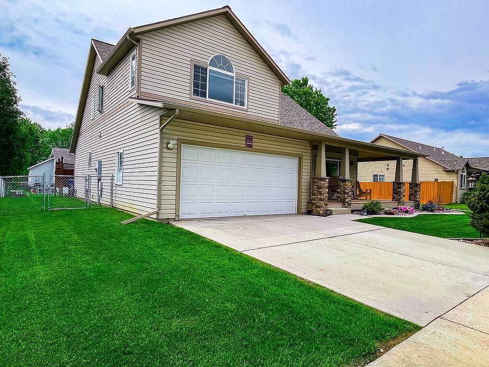 1st image of 2739 Westminster Dr