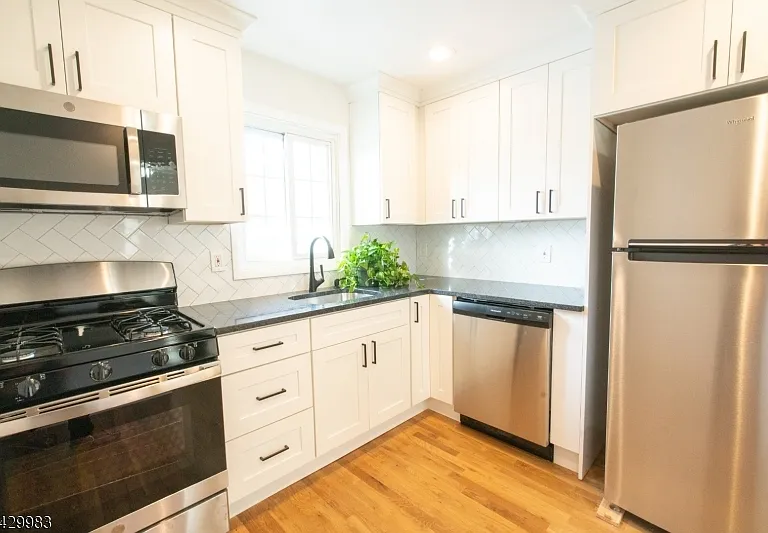 71 Barbara St #2 — Photo 6