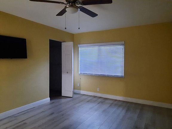 4th image of 2213 NW 56th Avenue #3-C