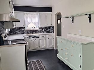 1132 S 7th Ave, Kankakee, IL 60901