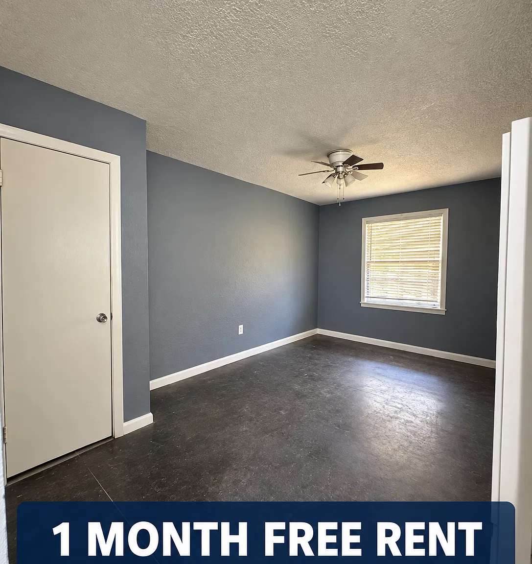 1 bed, 1.0 bath, $895 — Photo 2