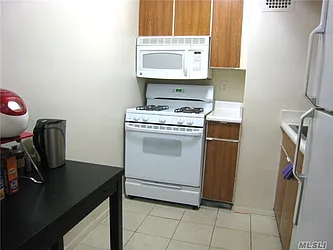 Sold by Winzone Realty Inc