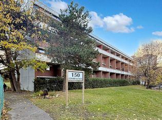 150 Leeward Glenway #312, Toronto, ON M3C 2Y9