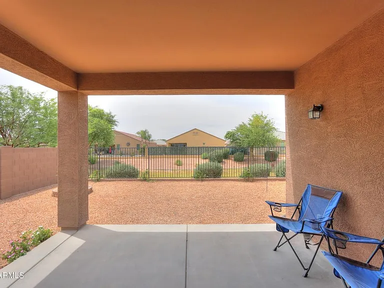 735 W Judi Dr — Photo 27
